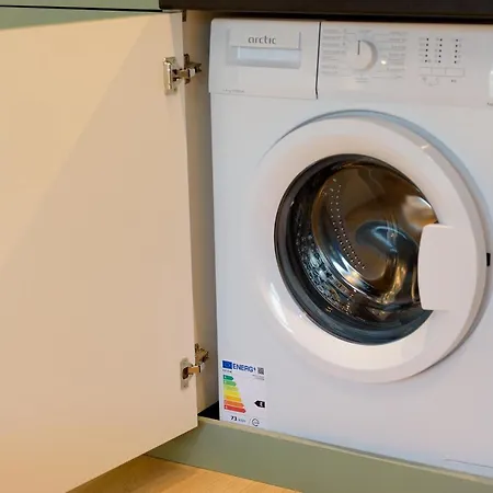 アパート Sunny - Location - View Balcony ブカレスト