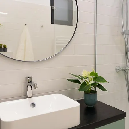 Sunny - Location - View Balcony * Bucharest