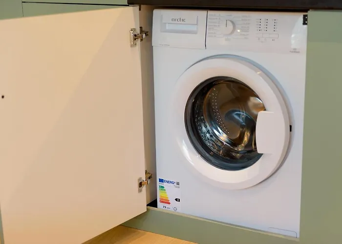 Апартаменти Sunny - Location - View Balcony Бухарест