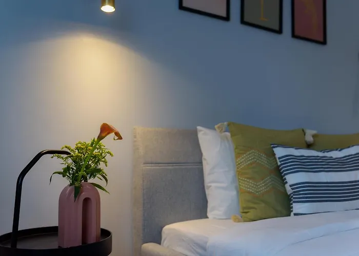 Sunny - Location - View Balcony * Бухарест